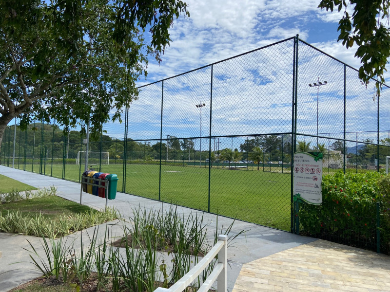 Terreno à venda Inoã com 370m² e 1 quarto por R$ 175.000 - 488328623-12-campo-de-futebol.jpg