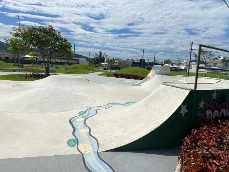 Terreno à venda Inoã com 370m² e 1 quarto por R$ 175.000 - 687966459-20-pista-skate.jpg