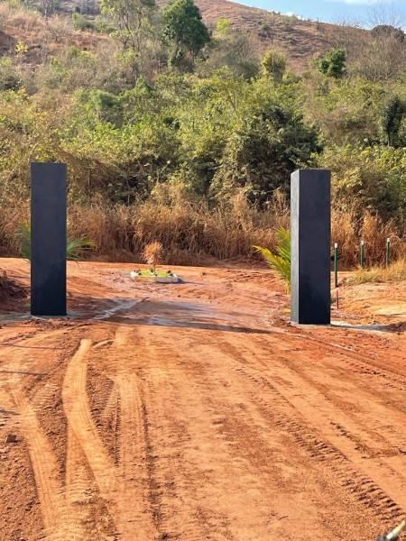 Chácara à venda Centro com 2000m² e 1 quarto por R$ 90.000 - 793312720-4.jpg