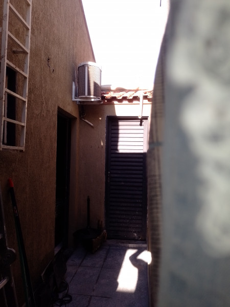 Casa à venda Centro com 110m² e 3 quartos por R$ 330.000 - 1979927129-img-20220118-073041.jpg