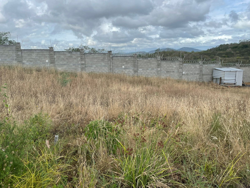 Terreno à venda Nova Esperança com 200m² e 1 quarto por R$ 65.000 - 1702632052-photo-2023-02-22-07-21-48-13.jpg