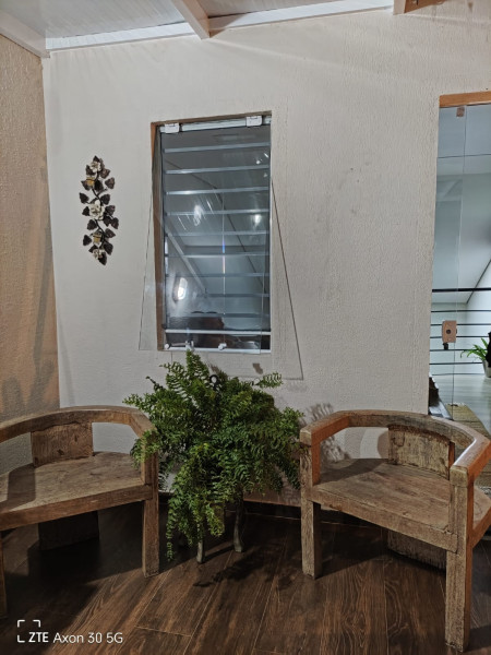 Casa à venda Cajuru com 135m² e 3 quartos por R$ 715.000 - 1923432259-img-20230311-wa0019.jpg