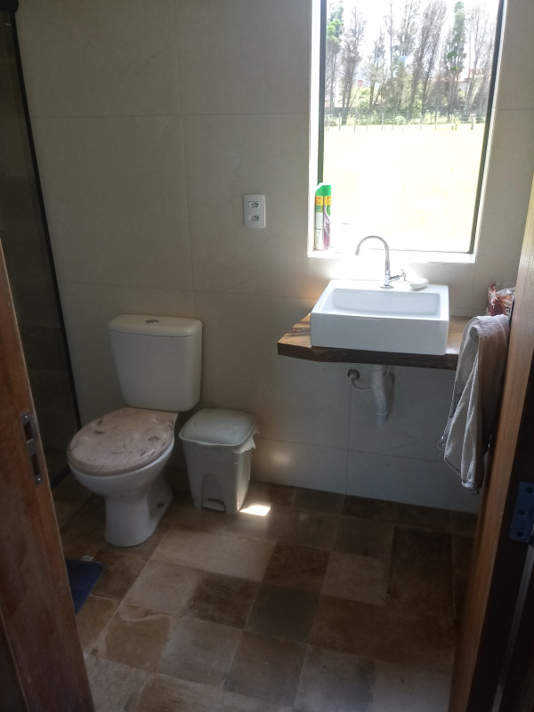 Casa à venda São João do Rio Vermelho com 153m² e 4 quartos por R$ 700.000 - 889342563-banheiro.jpg