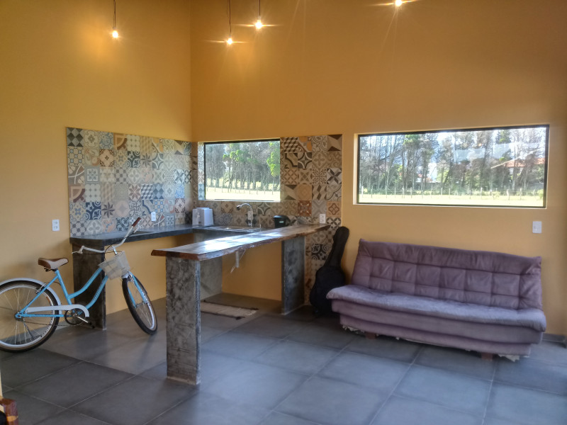 Casa à venda São João do Rio Vermelho com 153m² e 4 quartos por R$ 700.000 - 939828345-area-comum-1.jpg