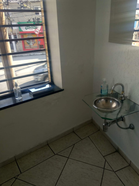 Comercial à venda Vila Gustavo com 240m² e 1 quarto por R$ 940.000 - 1710215372-7-lavatorio-espera.jpg