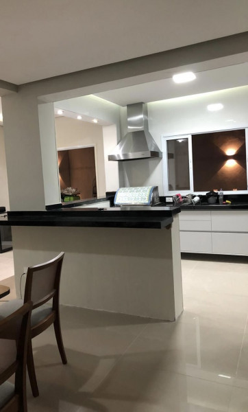 Casa à venda Jardim dos Oliveiras com 258m² e 3 quartos por R$ 749.000 - 1167282642-b16b6e33-c5c6-491d-91e8-096a5c6717b1.jpeg