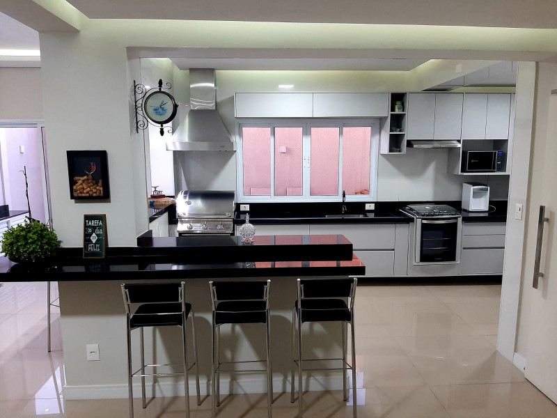 Casa à venda Jardim dos Oliveiras com 258m² e 3 quartos por R$ 749.000 - 1735354453-02a41420-a19f-4998-80ea-d1b36526d9df.jpeg