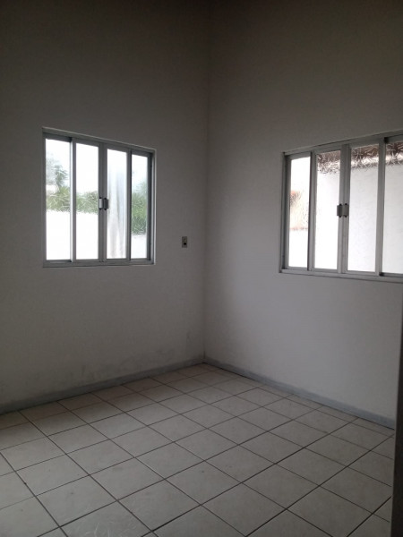 Casa à venda Ingleses do Rio Vermelho com 250m² e 2 quartos por R$ 300.000 - 1420471521-35a60bd1-2005-477c-8e92-0a03acdf9086.jpeg