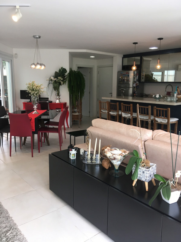 Loft à venda Cachoeira do Bom Jesus com 142m² e 2 quartos por R$ 1.250.000 - 1477230610-5c7f2459-bd98-4fa9-9499-345155863485.jpeg