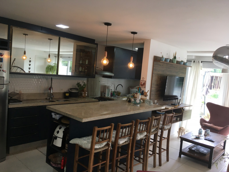 Loft à venda Cachoeira do Bom Jesus com 142m² e 2 quartos por R$ 1.000.000 - 975711869-c9e93f50-4171-4c31-9c5b-8a24ae1f6f5b.jpeg