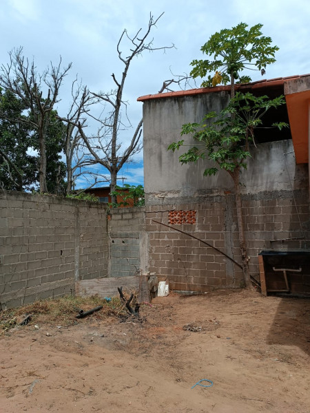 Casa à venda Centro com 600m² e 2 quartos por R$ 260.000 - 371004414-img-20230307-wa0158.jpg