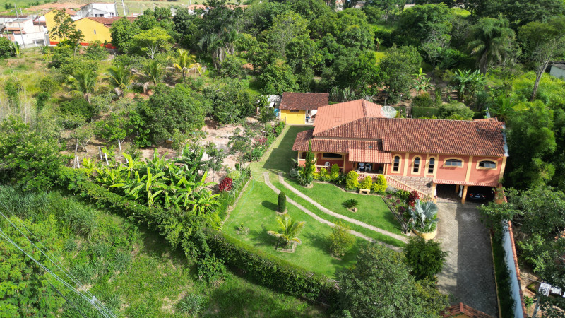 Chácara à venda Centro com 5200m² e 4 quartos por R$ 1.100.000 - 1158243147-chaca-casa-e-vista-geral.JPG