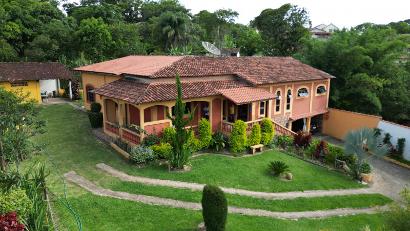 Chácara à venda Centro com 5200m² e 4 quartos por R$ 1.100.000 - 959011382-casa-chaca-lateral-frontal.JPG