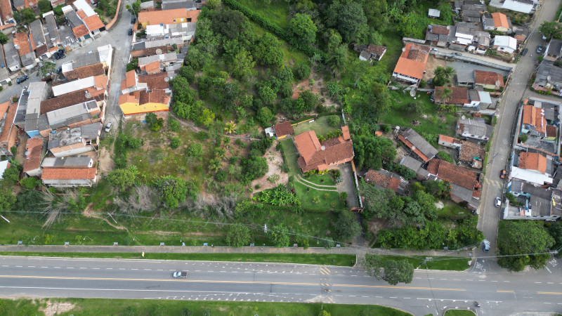 Chácara à venda Centro com 5200m² e 4 quartos por R$ 1.100.000 - 984098783-chacara-casa-bairro-rodovia.JPG