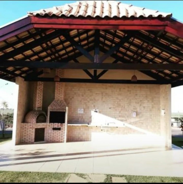 Terreno à venda Parque do Distrito com 250m² e 1 quarto por R$ 130.000 - 1215016163-churrasqueira.jpg