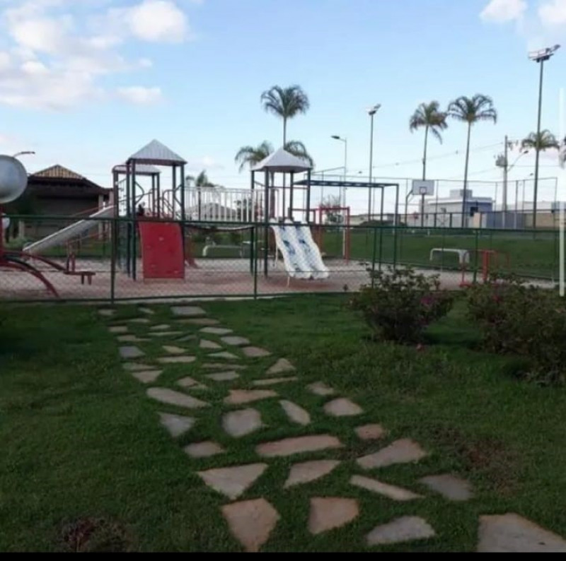 Terreno à venda Parque do Distrito com 250m² e 1 quarto por R$ 130.000 - 2008067646-parquinho.jpg