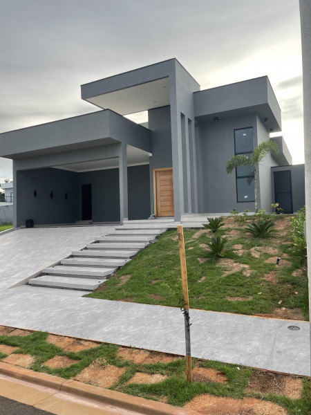 Casa de condomínio à venda Centro com 144m² e 3 quartos por R$ 865.000 - 1155241560-casa-a-venda-condominio-fechado-mirassol-terras-alphaville-3-quartos-frente-da-casa.jpg