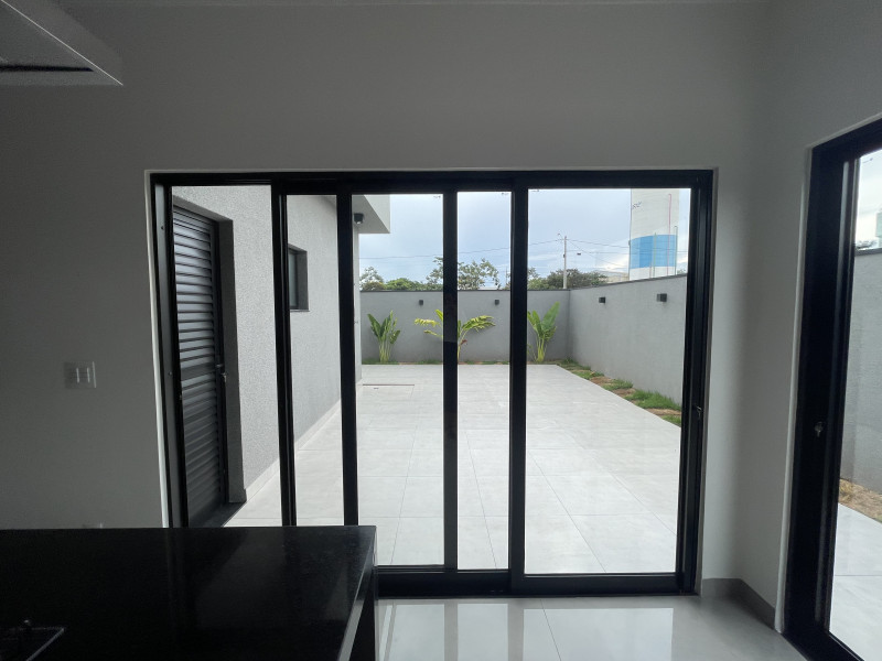 Casa de condomínio à venda Centro com 144m² e 3 quartos por R$ 865.000 - 1275324280-skype-picture-2023-03-17t15-02-55-756z.jpeg
