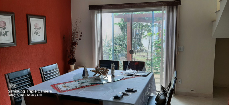 Casa à venda Jardim Murayama com 260m² e 3 quartos por R$ 1.200.000 - 746006722-sala-jantar.jpeg