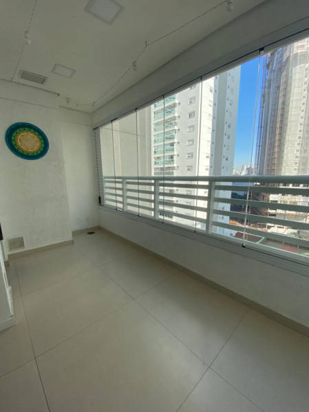 Apartamento à venda Centro com 69m² e 2 quartos por R$ 670.000 - 2075489040-16-foto-apto-varanda-claridade.jpg