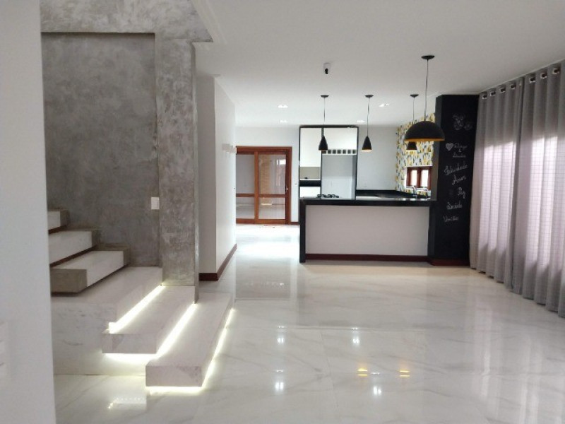Casa à venda Jerônimo de Medeiros Prado com 260m² e 3 quartos por R$ 980.000 - 1579340058-7.jpg