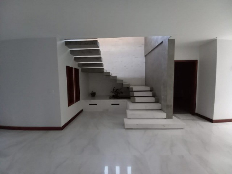 Casa à venda Jerônimo de Medeiros Prado com 260m² e 3 quartos por R$ 980.000 - 1854966671-5.jpg