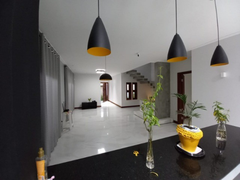 Casa à venda Jerônimo de Medeiros Prado com 260m² e 3 quartos por R$ 980.000 - 2075086119-2.jpg