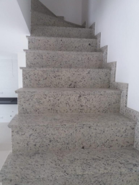 Casa à venda Vila Divina Pastora com 75m² e 2 quartos por R$ 540.000 - 574139788-6-escada.jpg