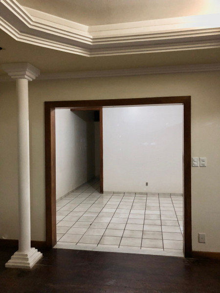 Apartamento à venda Castália com 157m² e 3 quartos por R$ 349.000 - 1544949177-imagem-do-whatsapp-de-2023-03-20-as-11.jpg