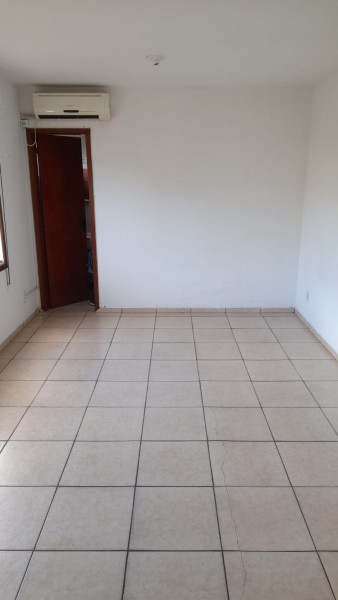 Apartamento à venda Medianeira com 30m² e 1 quarto por R$ 110.000 - 631129331-028-1.jpeg