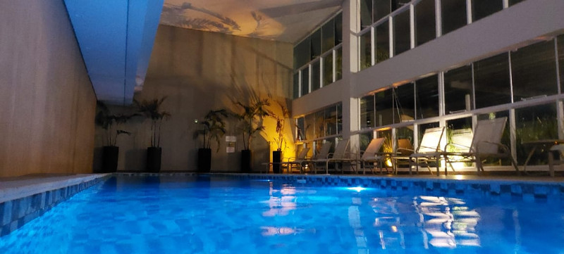 Apartamento à venda Centro com 127m² e 3 quartos por R$ 2.090.000 - 799617563-piscina-interna.jpeg