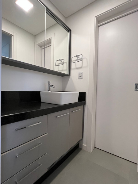 Apartamento à venda Fortaleza com 98m² e 3 quartos por R$ 650.000 - 1415663631-banh-demi-2.jpeg