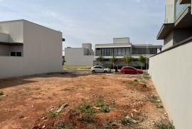 Terreno à venda Jardim Esplanada II com 342m² - 1 dormitório -  vagas - R$ 725.000 - 2105413900-img-20220728-115435.jpeg
