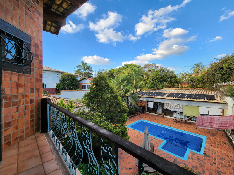 Casa à venda Belvedere com 260m² e 3 quartos por R$ 2.080.000 - 1709672840-varanda-casal.jpg