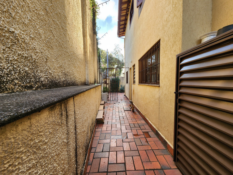 Casa à venda Belvedere com 260m² e 3 quartos por R$ 2.080.000 - 327159862-corredor-do-gas.jpg