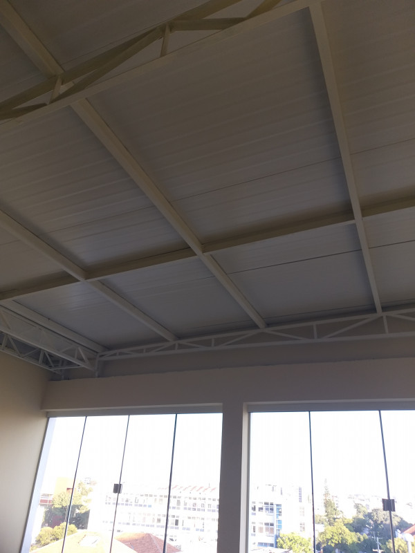 Comercial à venda Passo d'Areia com 130m² e 1 quarto por R$ 268.000 - 1935962668-20200616-163521.jpg