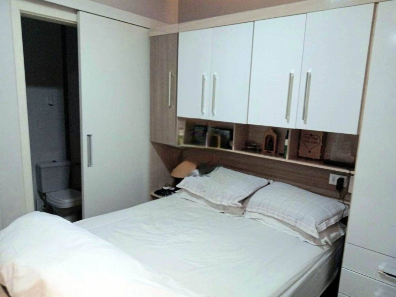Apartamento à venda jardim Europa com 60m² e 2 quartos por R$ 290.000 - 1466673524-porta-de-correr-no-banheiro-da-suite-principal.jpeg