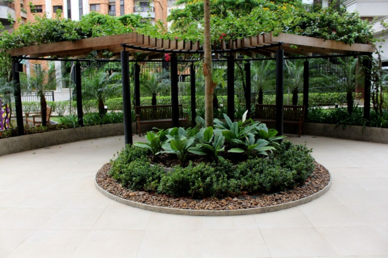 Apartamento à venda Vila Suzana com 68m² e 1 quarto por R$ 680.000 - 105321775-pic-rg-ext-jardim-frente.PNG