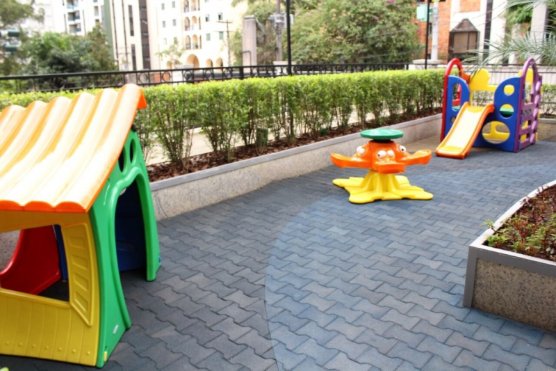 Apartamento à venda Vila Suzana com 68m² e 1 quarto por R$ 680.000 - 368541318-pic-rg-ext-parquinho-01.PNG