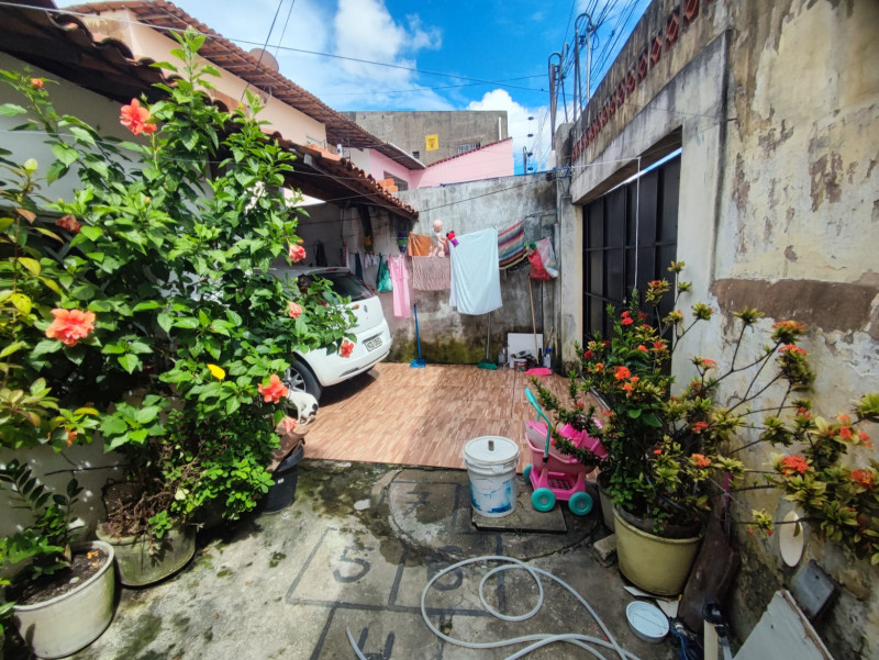 Casa à venda Vila Peri com 200m² e 4 quartos por R$ 350.000 - 1826592226-casa-02-2.jpg