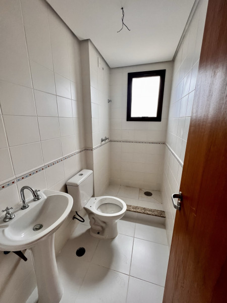 Apartamento à venda Petrópolis com 75m² e 2 quartos por R$ 375.000 - 1325546304-img-1539.JPEG