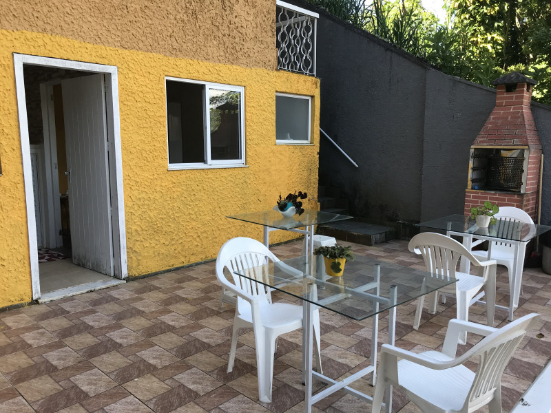 Casa à venda Centro com 213m² e 4 quartos por R$ 750.000 - 1051047263-9bcb796a-2970-4d0b-9fda-73f49fed9bc4.jpeg