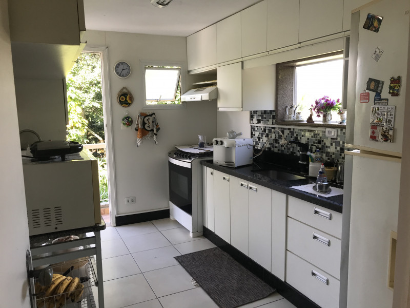 Casa à venda Centro com 213m² e 4 quartos por R$ 750.000 - 849999089-b91b9d16-809c-466a-8f69-246faa046a87.jpeg