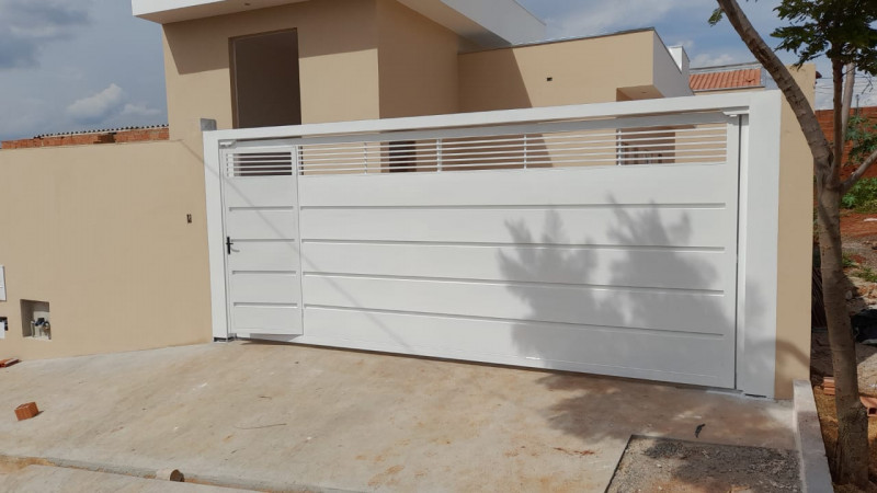 Casa à venda Jardim Aeroporto com 84m² e 3 quartos por R$ 370.000 - 607196305-1.jpeg