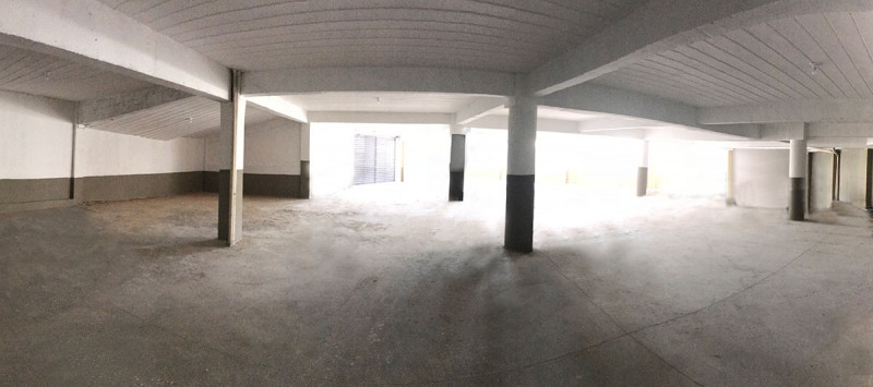 Comercial à venda Estoril com 1800m² e 1 quarto por R$ 8.300.000 - 1060113499-garagem-2.jpg