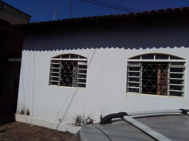 Casa à venda Jardim das Aroeiras com 200m² e 3 quartos por R$ 280.000 - 177884318-whatsapp-image-2023-03-16-at-22.jpeg