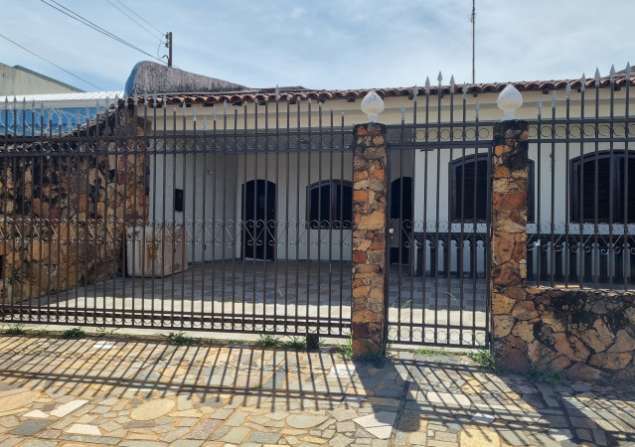imóvel com 400m²