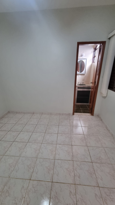 Casa à venda Centro com 400m² e 5 quartos por R$ 750.000 - 1898920409-14.jpg