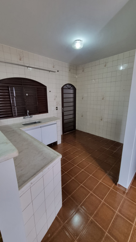 Casa à venda Centro com 400m² e 5 quartos por R$ 750.000 - 1906977643-05.jpg