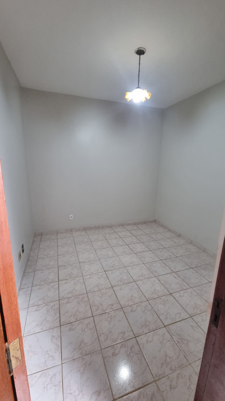 Casa à venda Centro com 400m² e 5 quartos por R$ 750.000 - 448509433-13.jpg